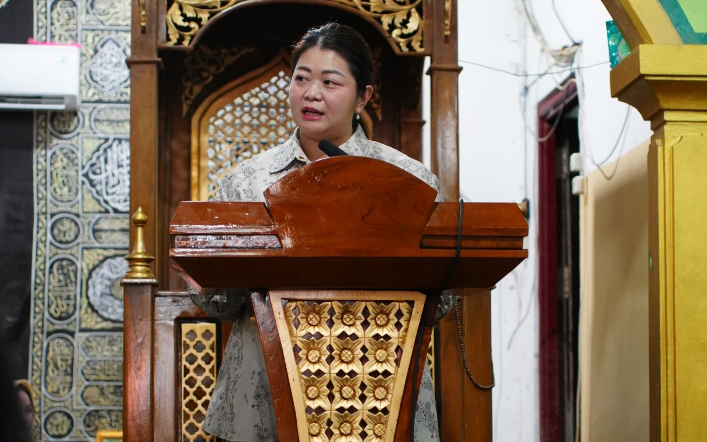 Bupati Mahulu Angela Idang Belawan