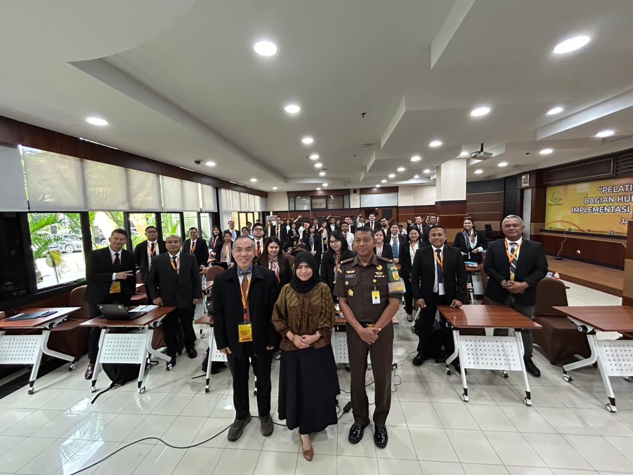 Tim Hukum PT Berau Coal mengikuti pelatihan di Badiklat Kejaksaan RI.