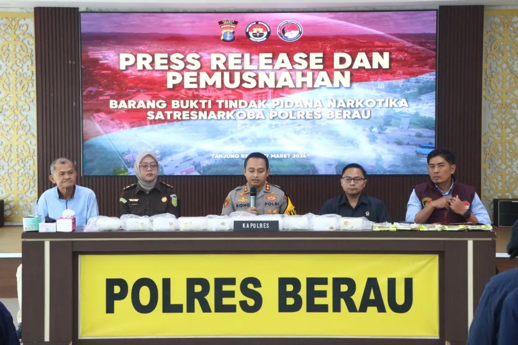 KASUS SABU: Pengungkapan peredaran sabu dengan barang bukti 10 Kg diungkap Polres Berau. Sabu diangkut menggunakan mobil pribadi.