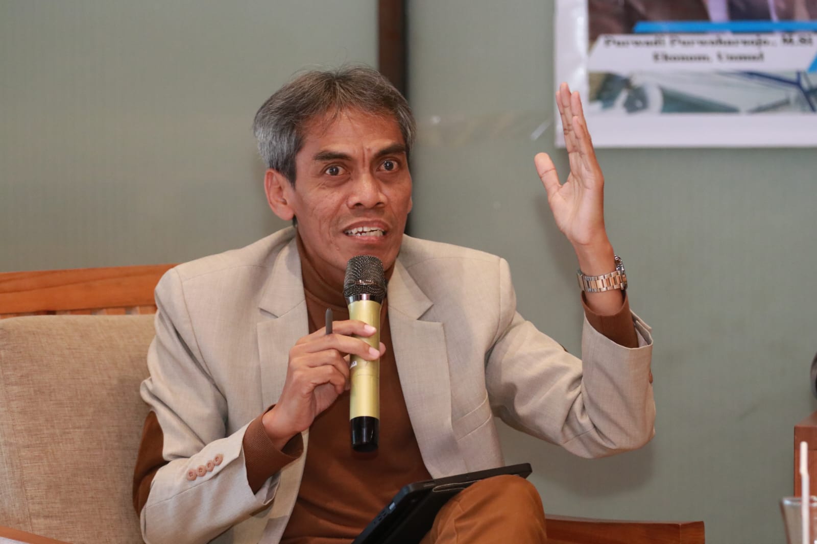 Pengamat ekonomi dari Universitas Mulawarman, Purwadi Purwoharsojo.  