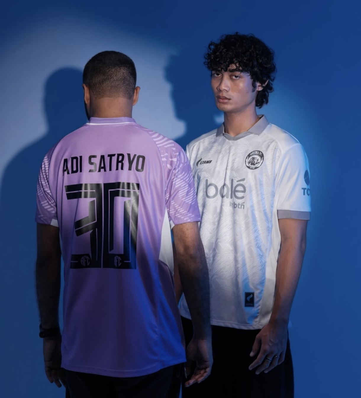 Jersey keempat Arema FC.