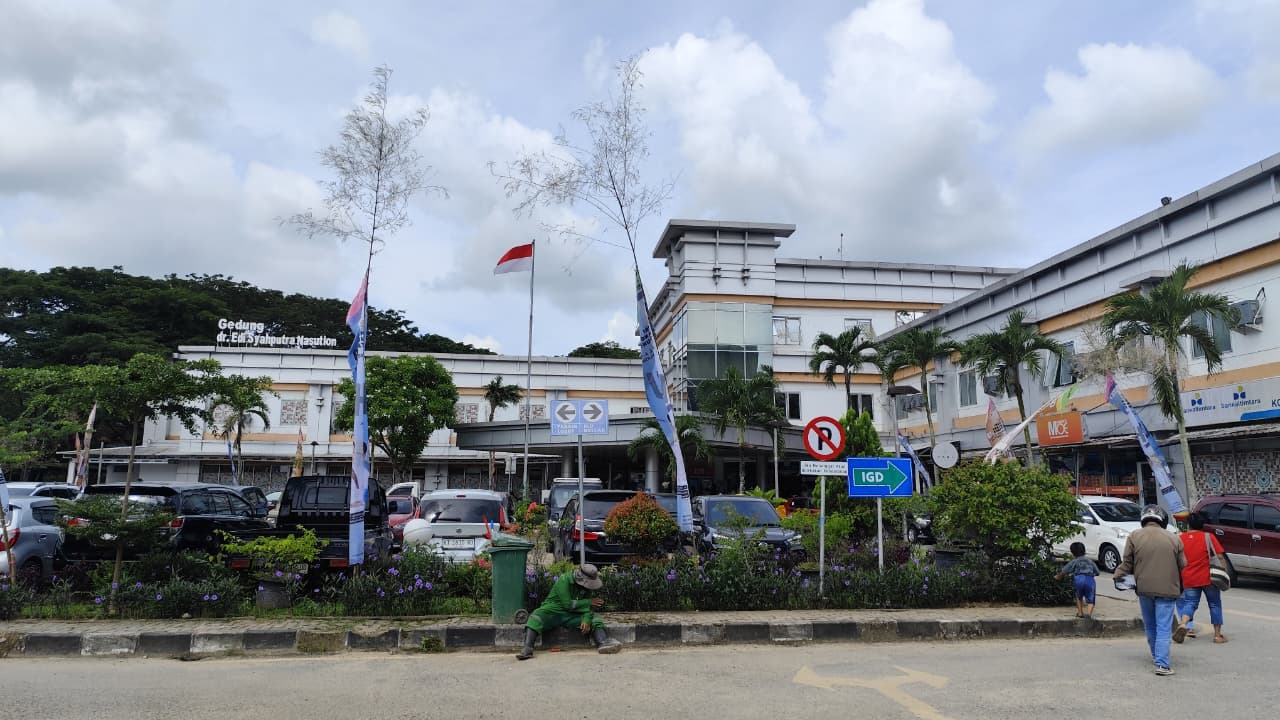 DIKELUHKAN: Pelayanan RSUD IA Moies Samarinda menuai keluhan dari relawan, karena kerap menolak calon pasien yang diantar ke RSUD di bawah kewenangan Pemkot Samarinda tersebut.  