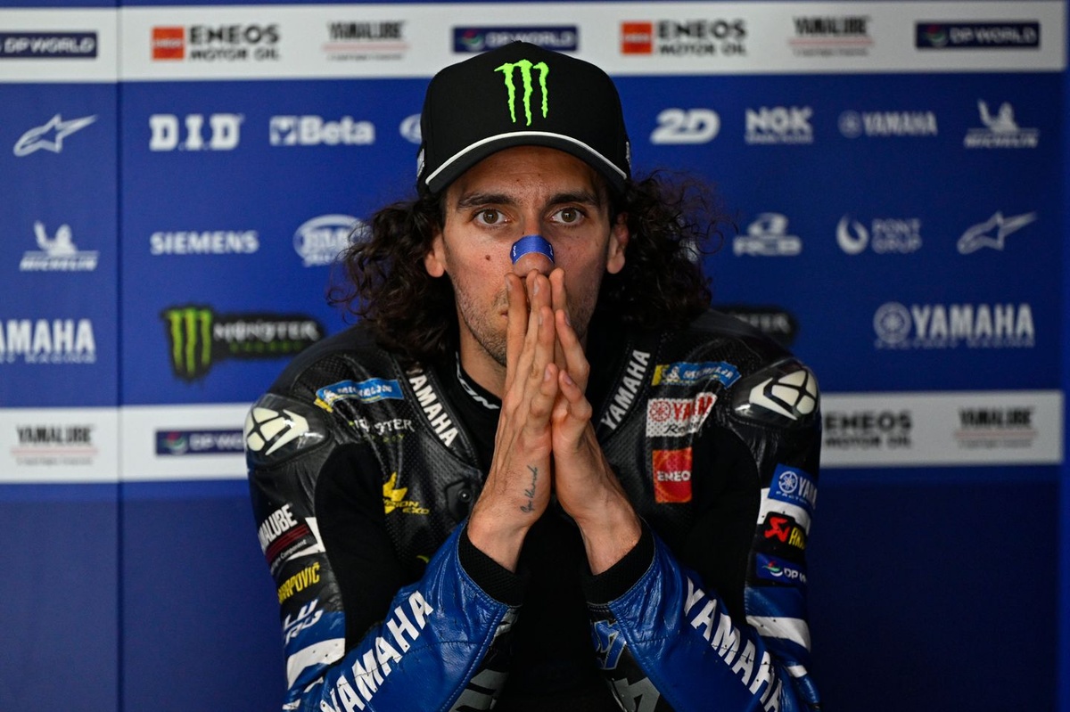 Alex Rins mengalami serpihan aspal mengenai jarinya saat balapan MotoGP Brasil di Goiania.