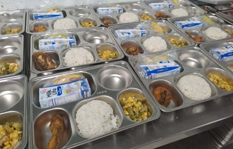 Ketika libur, dipastikan program makan bergizi gratis tidak disalurkan atau ikut libur. (Foto ist)