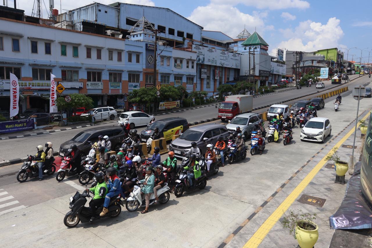 Kawasan Muara Rapak Balikpapan yang menjadi titik krusial kemacetan dan kecelakaan. DPRD Balikpapan meminta Pemprov Kaltim memprioritaskan anggaran pembangunan flyover di lokasi ini. (ANGGI/KP)