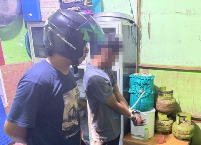 PENCURIAN: Aksi pencurian tabung gas elpiji di warung bakso di kawasan Balikpapan Barat.