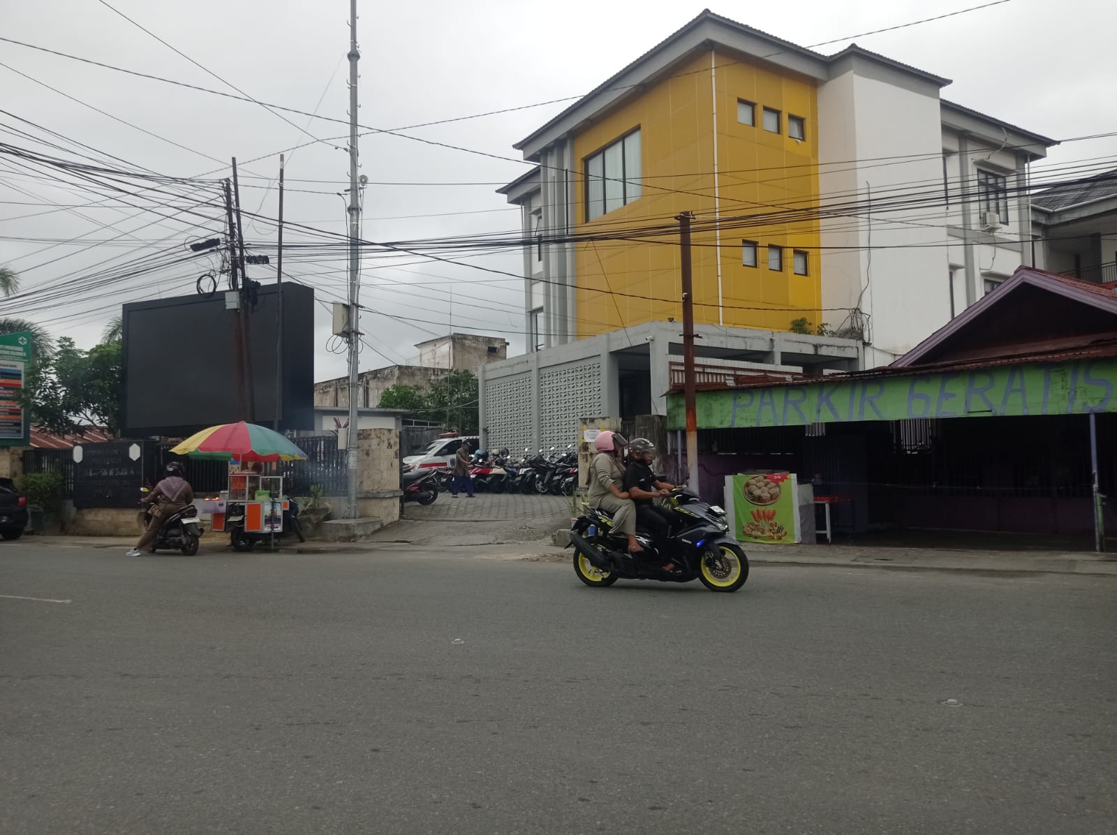 SARANA PENUNJANG: Puskesmas Bontang Selatan II bakal dilengkapi dengan fasilitas solar panel untuk opsi cadangan jika arus listrik dari PLN tidak terdistribusi. (ADIEL KUNDHARA/KP)