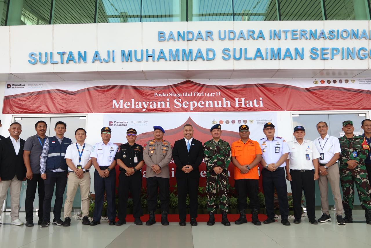 Penutupan Posko Terpadu Angkutan Udara Lebaran 2026 di Balikpapan.  &nbsp;