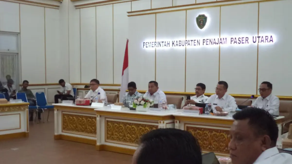 MUSRENBANG: Jajaran Pemkab PPU bersama DPRD PPU dalam Musrenbang tingkat Kabupaten PPU dalam rangka penyusunan RKPD tahun 2027 di Kantor Bupati PPU, Rabu (1/4/2026). (AHMAD MAKI/KP)