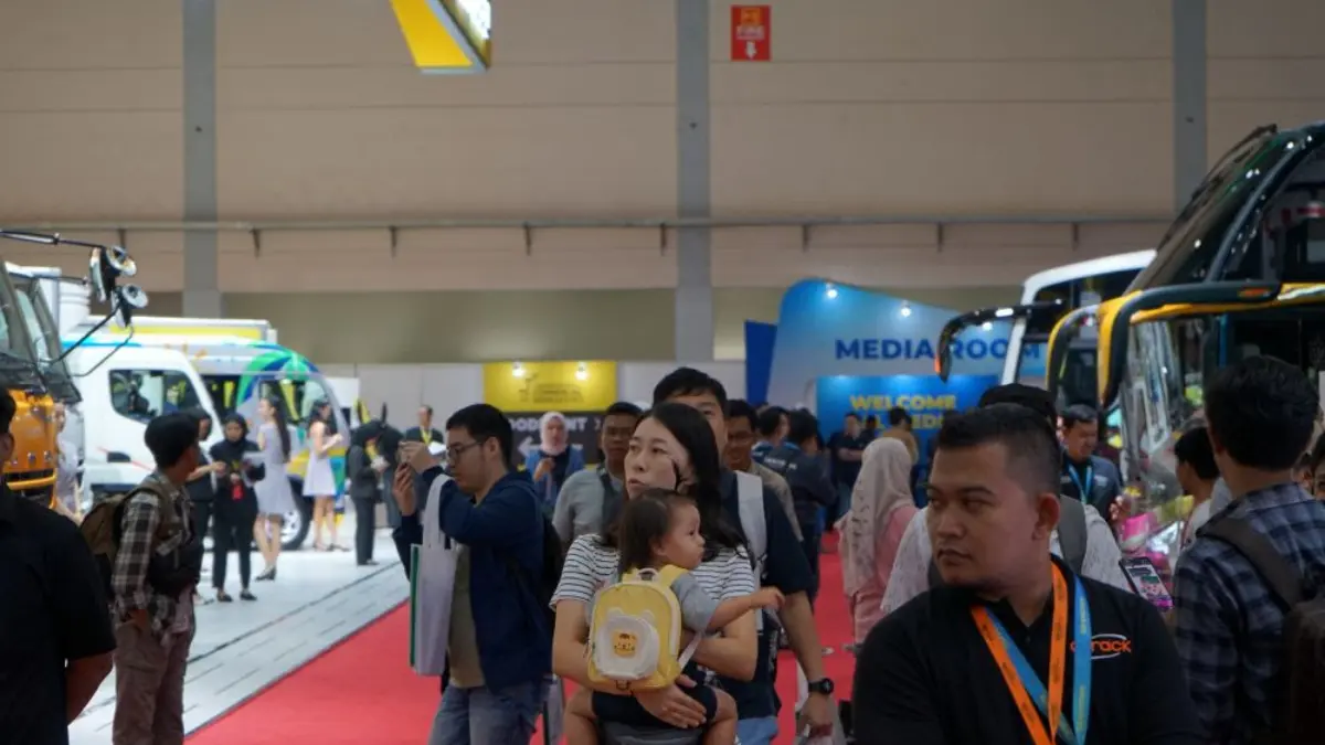 Pameran kendaraan komersial GIICOMVEC 2026 menampilkan berbagai inovasi teknologi. Foto: Ilustrasi