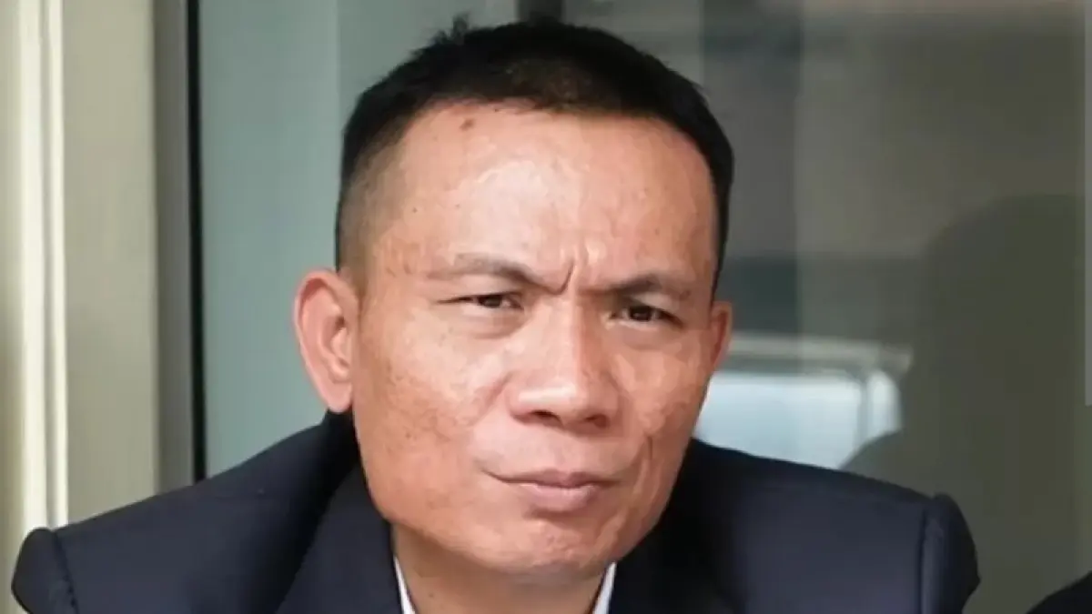 Rismon Sianipar 