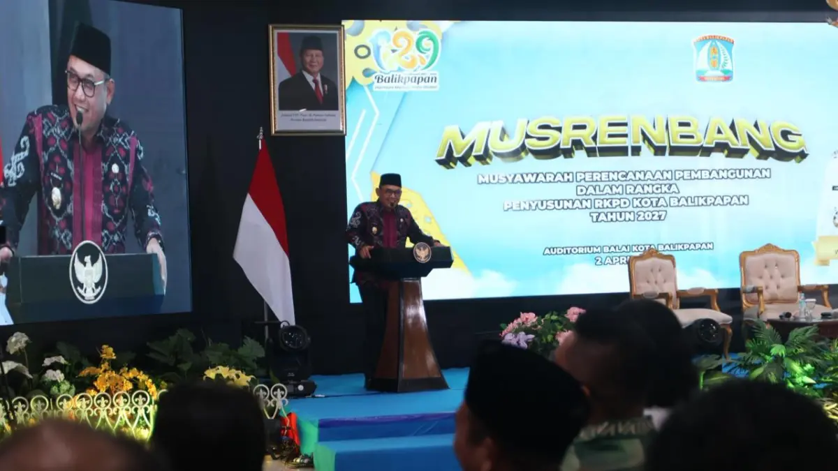 BERIKAN ARAHAN: Wakil Gubernur Kaltim Seno Aji (tengah) saat memberikan arahan dalam Musrenbang Kota Balikpapan, Kamis (2/4). (ANGGI PRADITHA/KP)