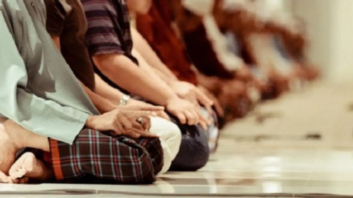 Ilustrasi salat.