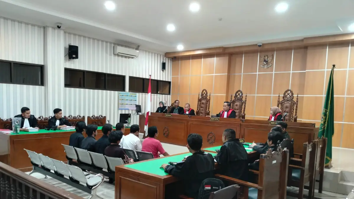 Sidang dugaan perakitan molotov di Pengadilan Negeri Samarinda, Kamis (2/4/2026). (Bayu/KP)
