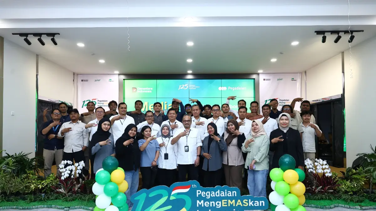 KEBERSAMAAN: Manajemen Pegadaian merayakan ulang tahun dengan menggelar silaturahmi bersama para jurnalis di Balikpapan dan Samarinda, kemarin (3/4).