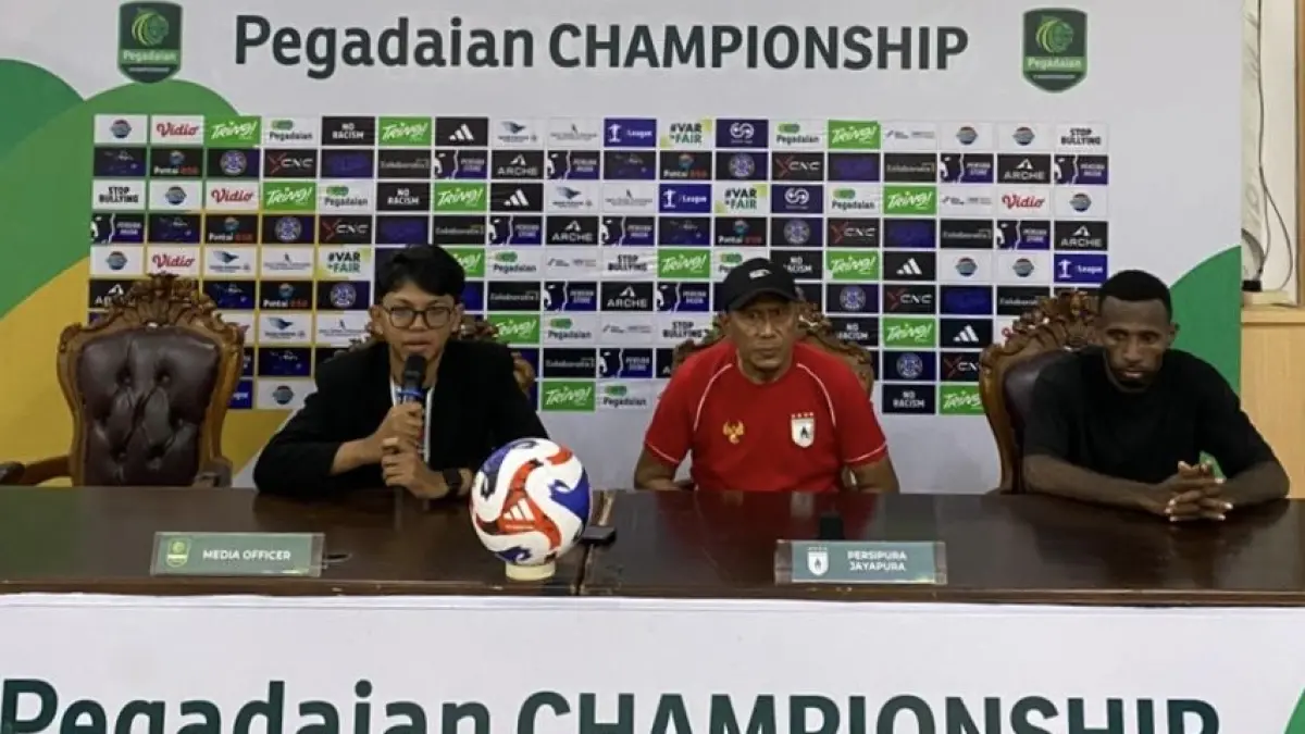 ANTISIPASI: Pelatih Persipura Rahmad Darmawan sebut timnya antisipasi kekuatan tuan rumah. (MO PERSIBA)
