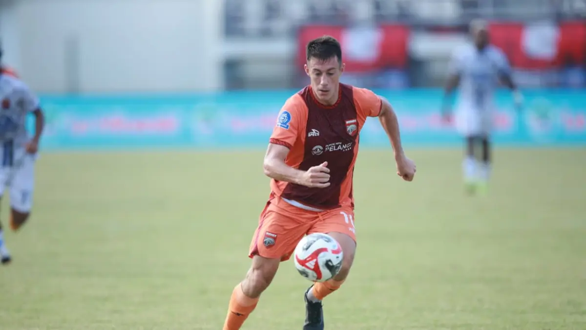 MODE TEMPUR: Mariano Peralta optimistis timnya masih berpeluang angkat trofi. (DONI ADITYA HARYONO/KP)