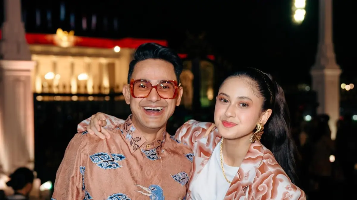 Penyanyi remaja Asila Maisa yang merupakan anak selebritas sekaligus Wakil Bupati Cianjur Ramzi klarifikasi terkait isu pelakor.  