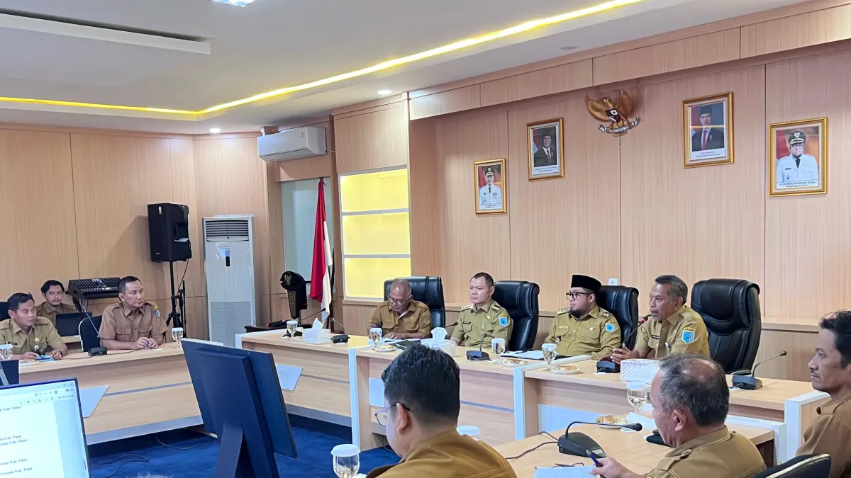 BERSIAP: Pemkab Paser menggelar rapat penentuan tanggal pelaksanaan Porprov Kaltim di Paser pada November 2026, Selasa (7/4/2026). Najib/KP