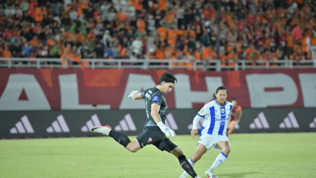OPTIMISTIS: Nadeo Arga Winata menegaskan timnya masih bertarung meraih Gelar juara musim ini. (DONI ADITYA/KP)