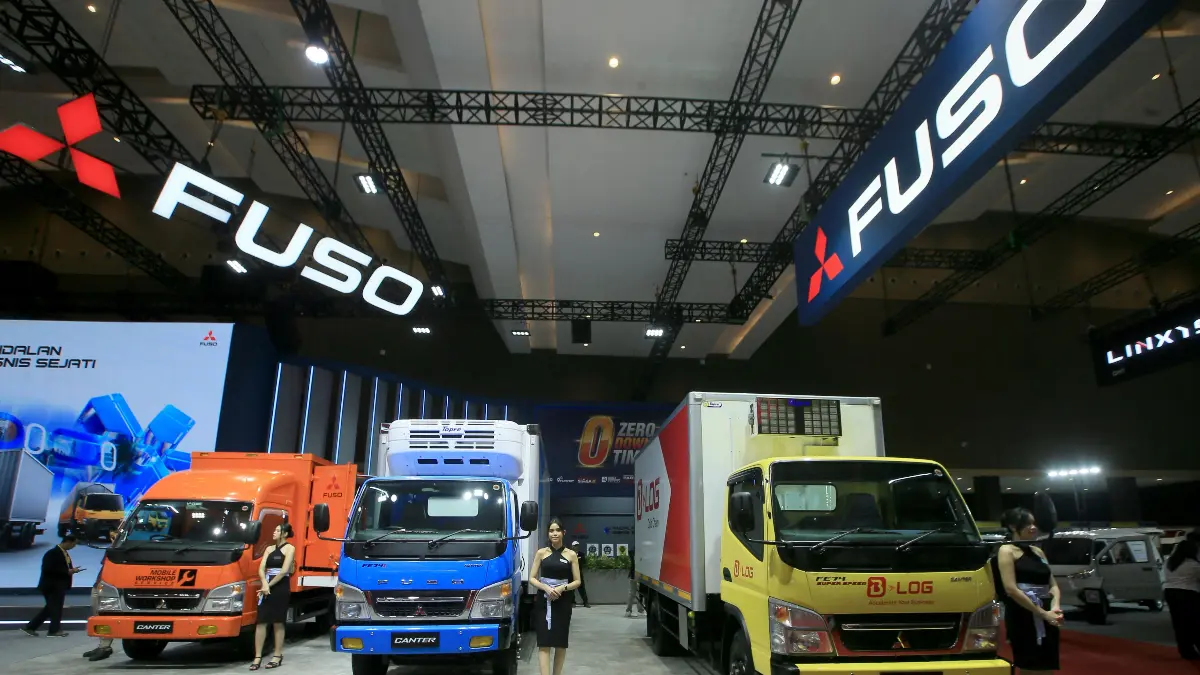 Fuso pamerkan Canter, Fighter X, hingga telematics di GIICOMVEC 2026 demi efisiensi dan operasional logistik tanpa henti. (Foto: Istimewa)