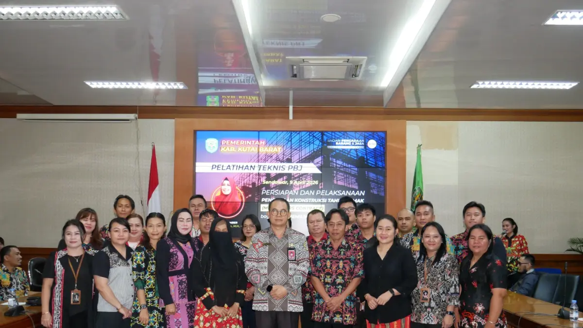 Kamius Junaidi yang membuka Bimtek Persiapan dan Pelaksanaan Pengadaan Konstruksi MYC, Kamis (9/4).&nbsp;