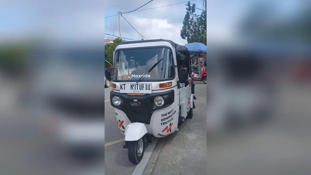 INOVASI: Salah satu unit bajaj yang bisa dinaiki warga Tenggarong.