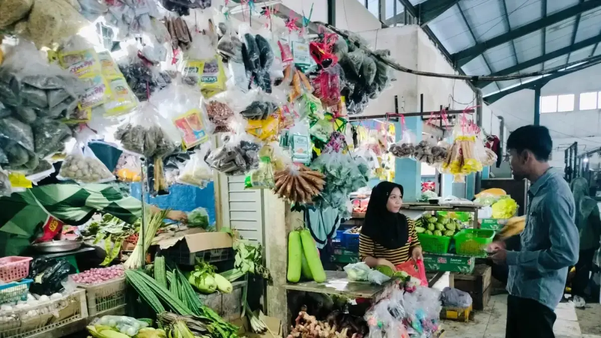 TANTANGAN: Kelompok makanan, minuman, dan tembakau menyumbang andil paling besar inflasi di PPU, yakni mencapai 1,00 persen. DOK/JP