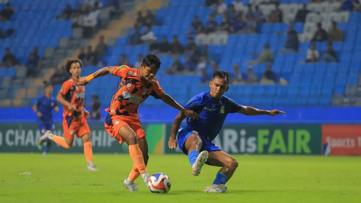 Persiba Balikpapan saat melawan Kendal Tornado di Stadion Batakan pada putaran kedua. (Foto: Fuad Muhammad/KP)