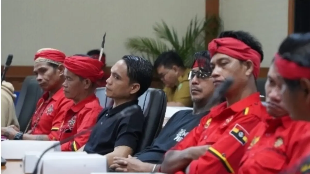 DENGAR PENDAPAT: Audiensi Pemkab Kubar dengan DPD TBBR, setelah menggelar aksi damai depan kantor bupati Kutai Barat.