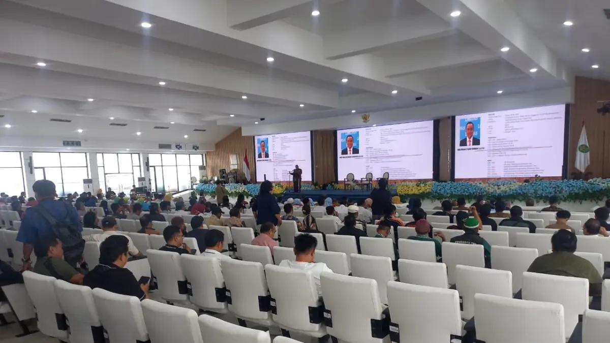  MENUAI SOROTAN: Pertemuan ratusan organisasi kemasyarakatan (ormas) di Gedung Olah Bebaya, Kantor Gubernur Kaltim, Samarinda, Senin (13/4/2026), 