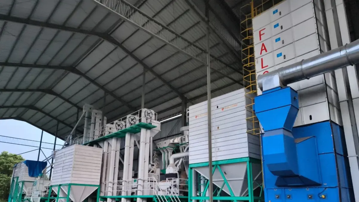 BARANG BUKTI: Mesin Rice Processing Unit (RPU) di Kutai Timur yang kini menjadi objek penyidikan Direktorat Reserse Kriminal Khusus Polda Kaltim. Proyek Tahun Anggaran 2024 ini diduga merugikan negara hingga Rp 10 miliar akibat spesifikasi alat yang tidak sesuai dengan kontrak yang dikerjakan oleh PT SIA. (JUFRIADI/KP)