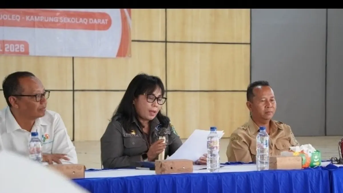 Kadis Kominfo Kubar, Yuli Permata Mora saat membuka pencanangan program Desa Cantik. (IST)

&nbsp;

