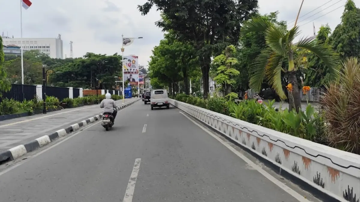 LEBIH PANJANG: Jalan Kusuma Bangsa Kecamatan Samarinda Kota, akan ditutup untuk aktivitas Car Free Night mulai Sabtu 18.30 Wita hingga berlanjut ke Car Free Day Minggu (19/4) pukul 10.00 Wita. (DENNY SAPUTRA/KP)