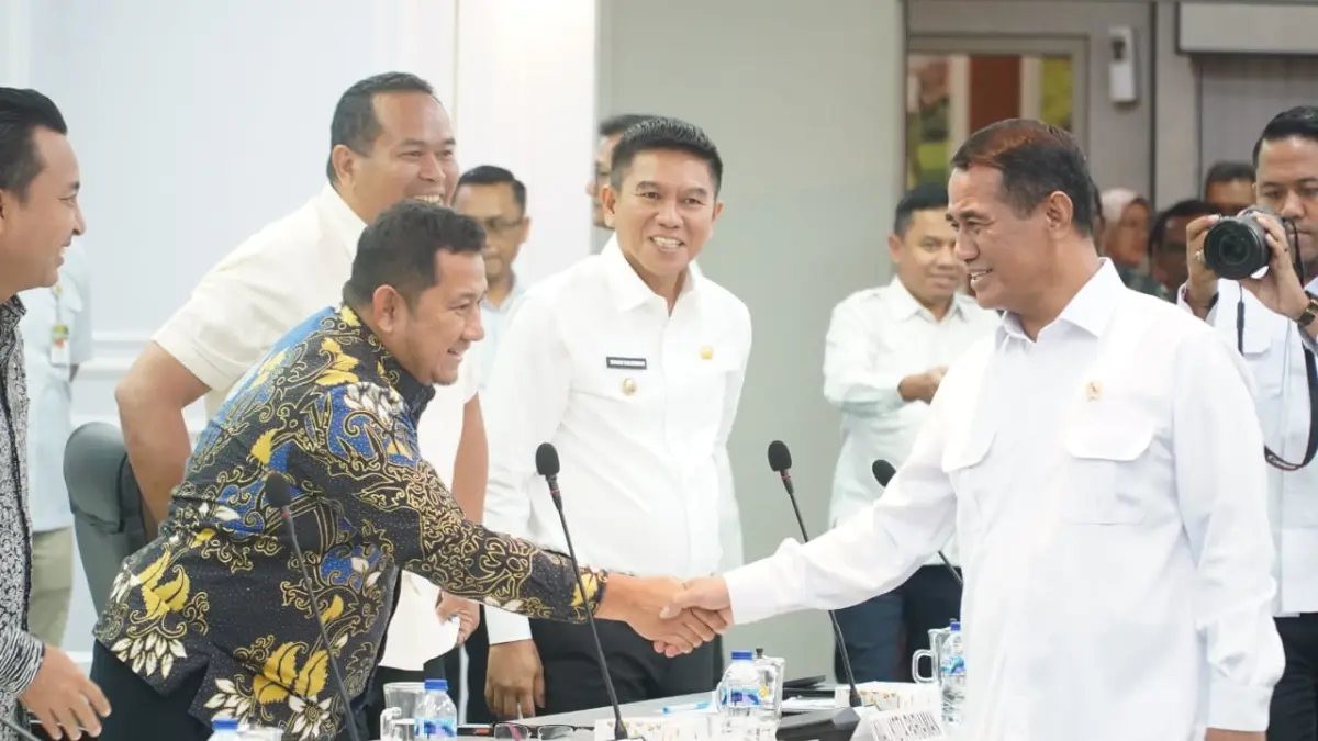 Mudyat Noor saat menemui Andi Amran Sulaiman di Jakarta, Rabu (15/4).