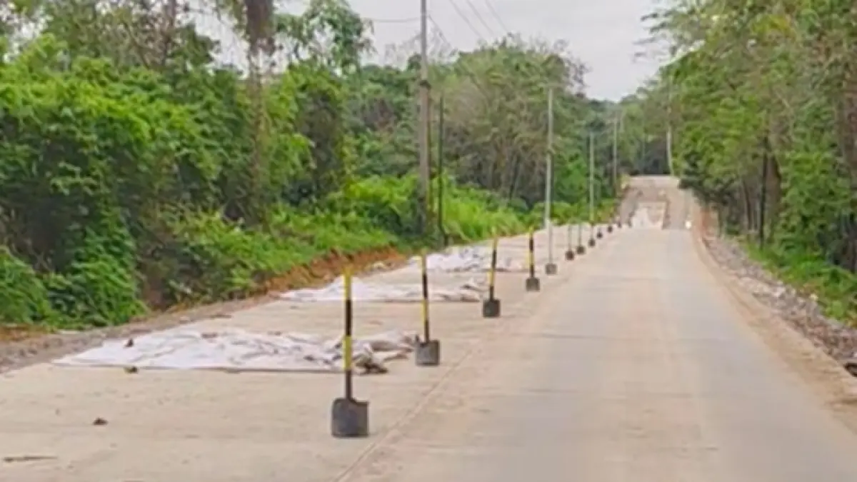 Pengecoran jalan di ruas Muara Muntai - Belusuh