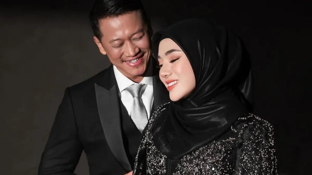 Selebgram Clara Shinta dan suami, Alexander Assad.
