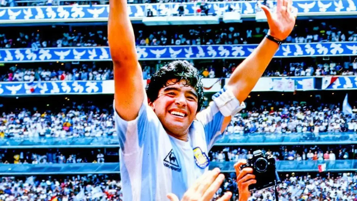 Sidang kasus kematian Diego Maradona dibuka kembali. (Dok. X/@brfootball)