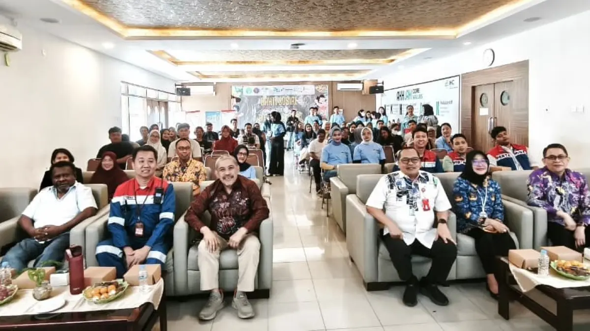 PARTISIPASI: Direktur RSPB, dr Muhammad Ahsan (depan, keempat kiri) menyampaikan rasa bangga dan terima kasih atas partisipasi berbagai pihak. (LUPUS/KP)