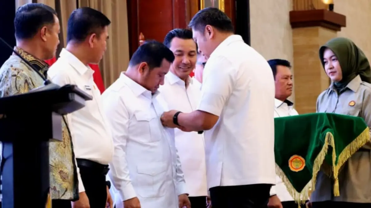 Mudyat Noor saat dilantik sebagai ketua umum AKPSI masa bakti 2025–2030 di Jakarta, Senin (20/4).