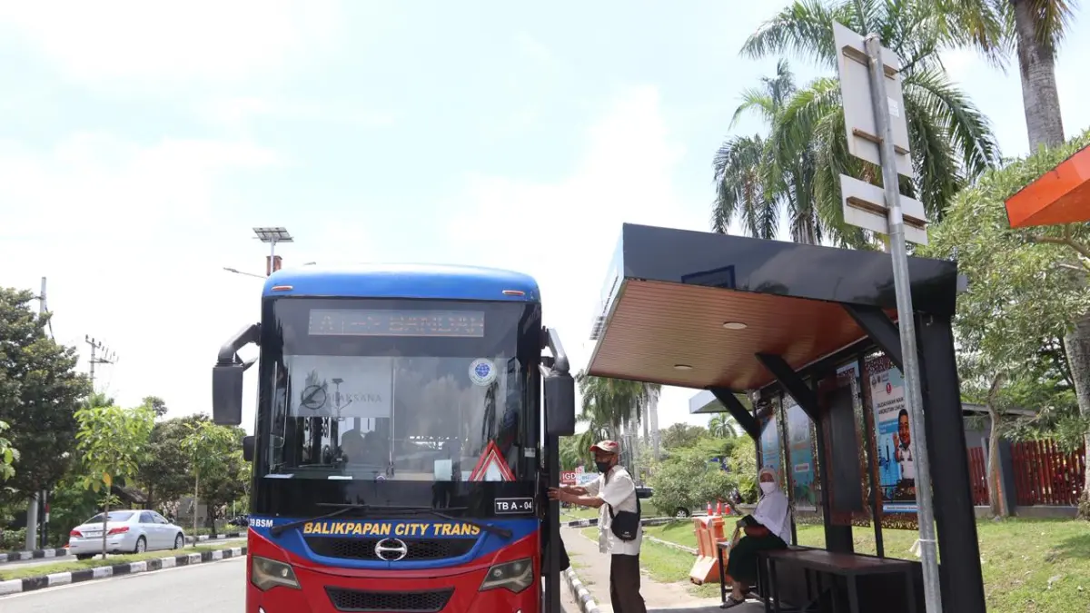 Aktivitas Balikpapan City Trans yang hadir melayani masyarakat dengan tiga koridor. (ANGGI PRADITHA/KP)