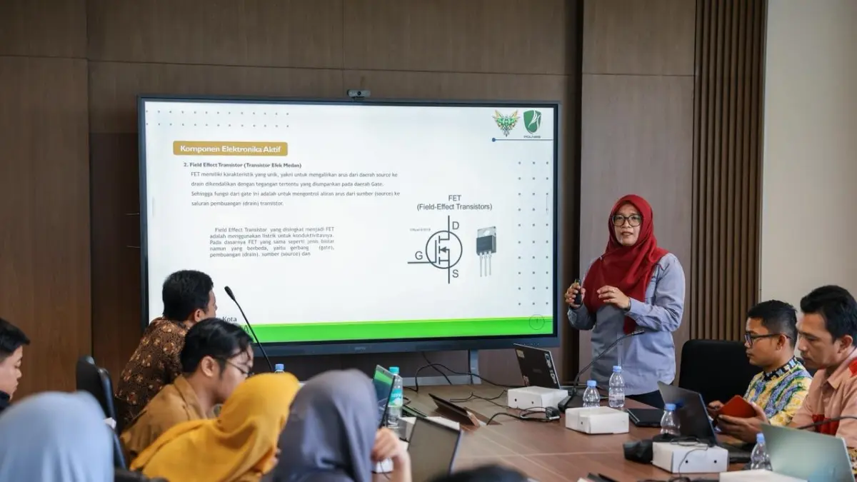 ROBOTIKA: OIKN menyelenggarakan pilot project ekstrakurikuler robotika yang diikuti 20 sekolah di kawasan ini. (OIKN)