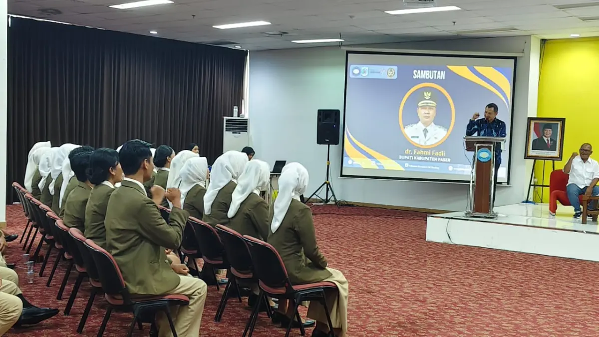 KERJA SAMA: Bupati Paser dr Fahmi Fadli  saat mengunjungi Politeknik Pariwisata NHI Bandung pekan lalu. 
