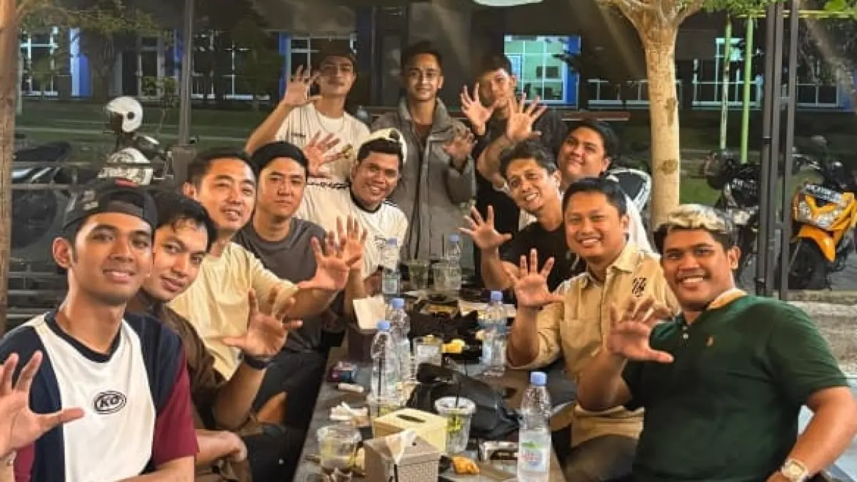 MATANGKAN: Panitia Crystalin Championship 2026 saat rapat persiapan dengan perwakilan Balistik. 