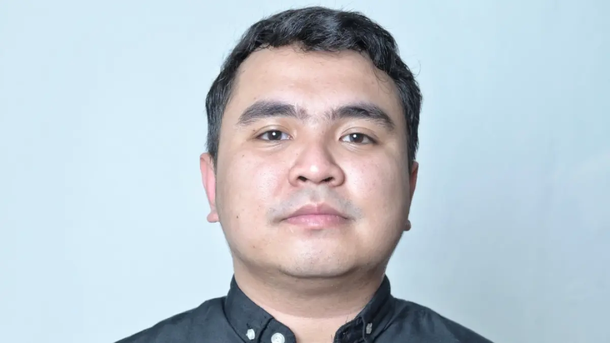 Akbar Paudi.