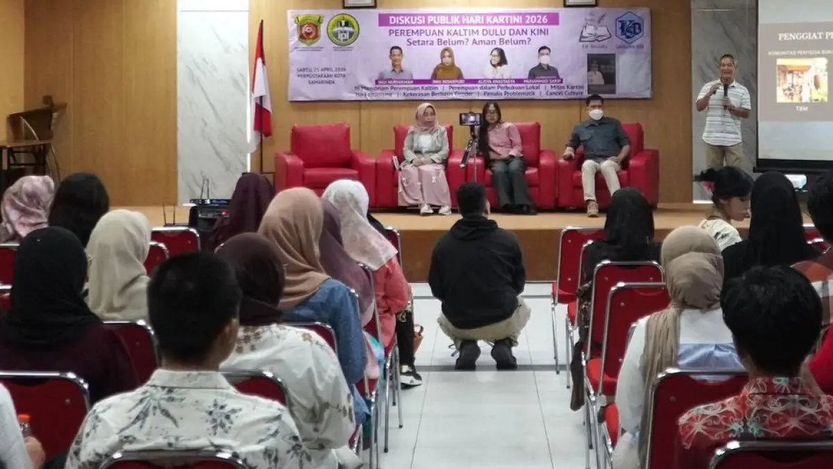 Diskusi Publik Hari Kartini bertema “Perempuan Kaltim Dulu dan Kini: Setara Belum? Aman Belum?” di Perpustakaan Kota Samarinda, Sabtu (25/4). (FOTO NASYA/KP)
