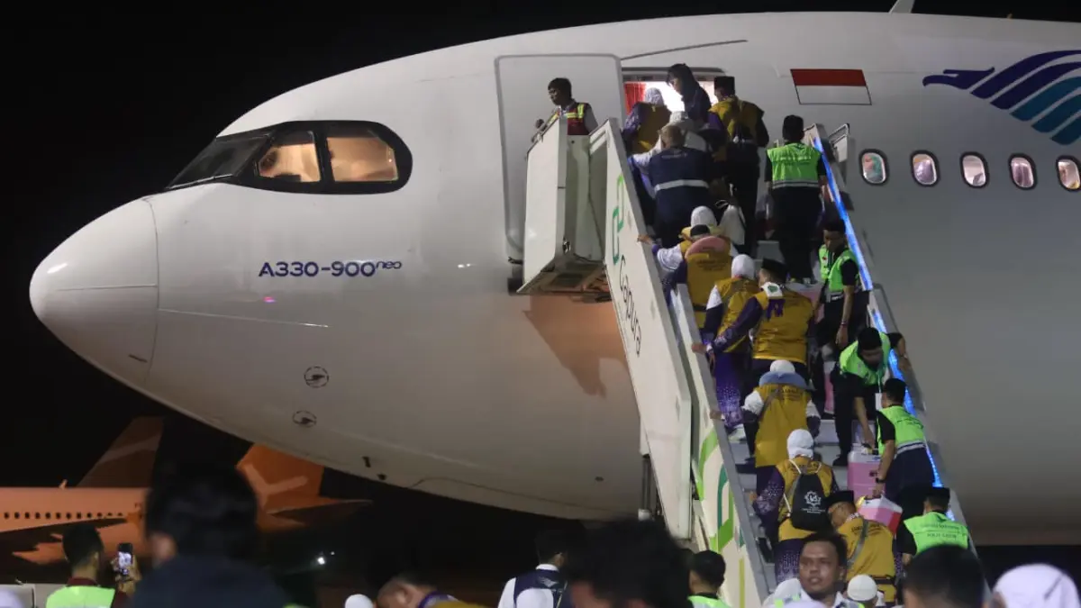 MUMPUNI: Garuda Indonesia A330-900 menjadi armada yang disiapkan untuk penerbangan haji tahun ini. ANGGI PRADITHA/KP