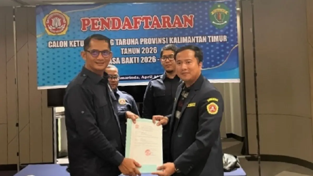 CALON KETUA: Ketua Karang Taruna Kutai Barat, Tobi Rikardo memberikan dukungan kepada Hendra. IST/KP