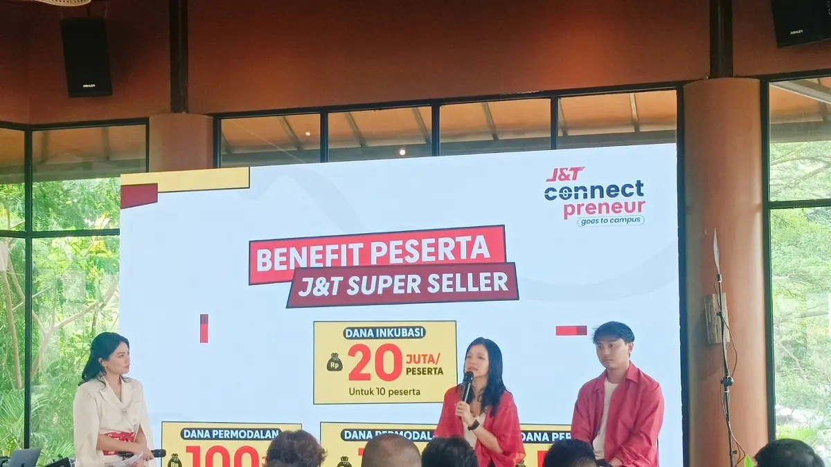 Herline Septia, Brand Manager J&T Expres (kedua kanan), saat peluncuran program J&T Connect Preneur Goes to Campus di Jakarta. Rabu (28/04/2026). 
