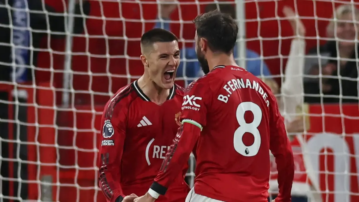 Manchester United menang 2-1 atas Brentford. (Foto: United in Focus)